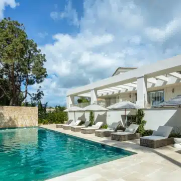 Brand new villa with modern design and classic Andalusian charm in Rocío de Nagüeles, Marbella Picture 28