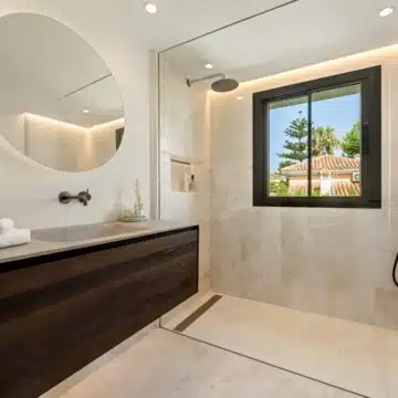 Renovated Andalusian-style villa in Rocío de Nagüeles, Marbella Golden Mile Picture 23