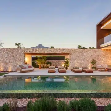 Magnificent 5-bedroom villa in the prestigious Lomas de Marbella Club, Marbella Golden Mile Picture 13