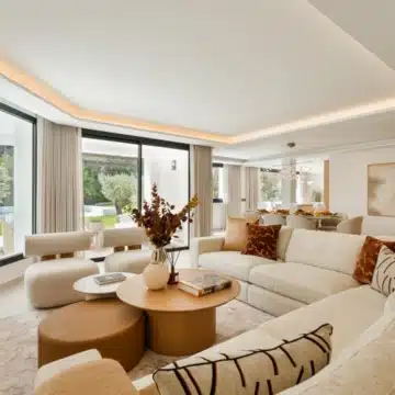 Refurbished 4-bedroom luxury villa with sea views in Rocio de Nagüeles, Marbella Golden Mile Picture 1