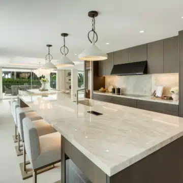 Brand new villa with modern design and classic Andalusian charm in Rocío de Nagüeles, Marbella Picture 8