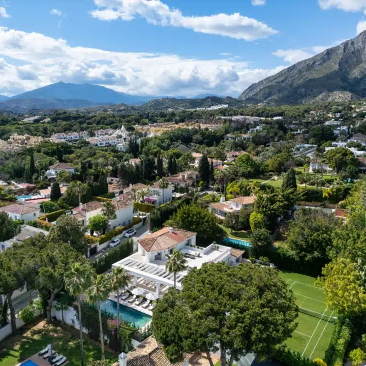 Brand new villa with modern design and classic Andalusian charm in Rocío de Nagüeles, Marbella Picture