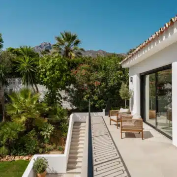 Refurbished 4-bedroom luxury villa with sea views in Rocio de Nagüeles, Marbella Golden Mile Picture 32