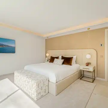 Refurbished 4-bedroom luxury villa with sea views in Rocio de Nagüeles, Marbella Golden Mile Picture 33