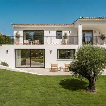 Refurbished 4-bedroom luxury villa with sea views in Rocio de Nagüeles, Marbella Golden Mile Picture 34