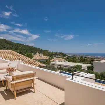 Exceptional villa nestled in one of Marbella’s most prestigious location of Cascada de Camoján Picture 36
