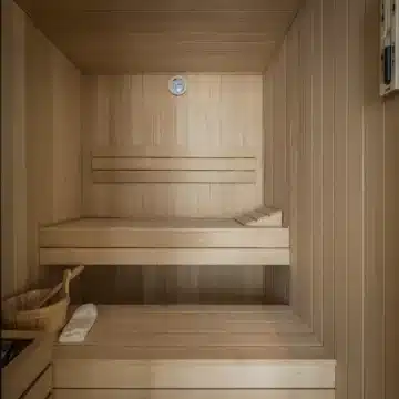 Exceptional villa nestled in one of Marbella’s most prestigious location of Cascada de Camoján Picture 11