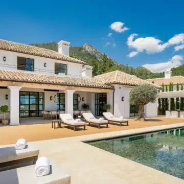 Exceptional villa nestled in one of Marbella’s most prestigious location of Cascada de Camoján Picture 39