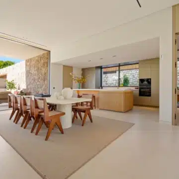 Magnificent 5-bedroom villa in the prestigious Lomas de Marbella Club, Marbella Golden Mile Picture 11