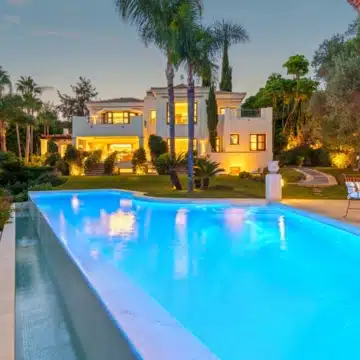 Andalusian-style villa with panoramic sea views in Las Lomas del Marbella Club, Marbella Picture 43