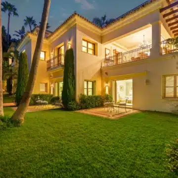 Andalusian-style villa with panoramic sea views in Las Lomas del Marbella Club, Marbella Picture 45