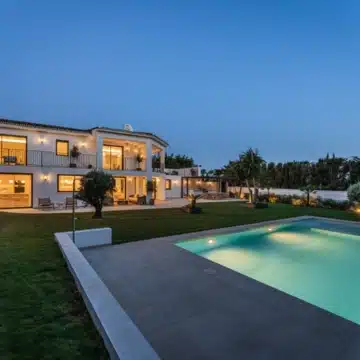 Refurbished 4-bedroom luxury villa with sea views in Rocio de Nagüeles, Marbella Golden Mile Picture 45