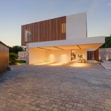 Magnificent 5-bedroom villa in the prestigious Lomas de Marbella Club, Marbella Golden Mile Picture 44