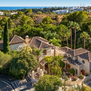 Andalusian-style villa with panoramic sea views in Las Lomas del Marbella Club, Marbella Picture 49