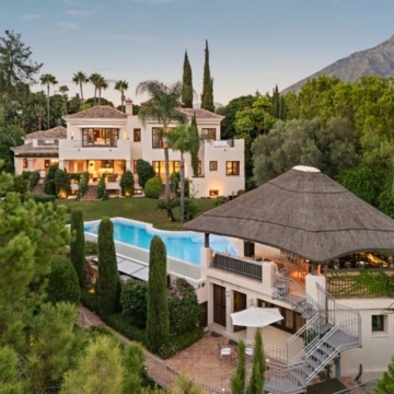 Andalusian-style villa with panoramic sea views in Las Lomas del Marbella Club, Marbella Picture 50