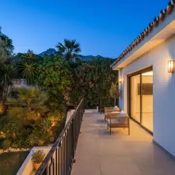 Refurbished 4-bedroom luxury villa with sea views in Rocio de Nagüeles, Marbella Golden Mile Picture 49