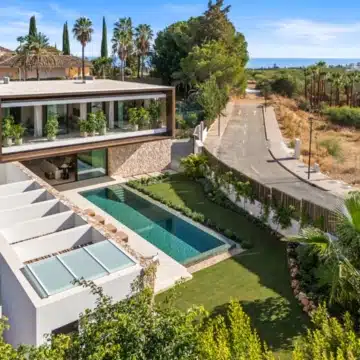 Magnificent 5-bedroom villa in the prestigious Lomas de Marbella Club, Marbella Golden Mile Picture 51
