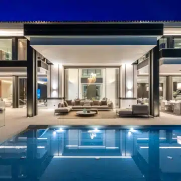 Marvellous 6-bedroom villa in the privileged gated community of Cascada de Camoján, Marbella Golden Mile Picture 17