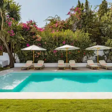 Refurbished 4-bedroom luxury villa with sea views in Rocio de Nagüeles, Marbella Golden Mile Picture 3