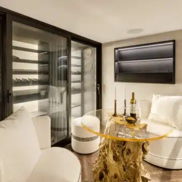 Striking modern villa with stunning sea views in the heart of Nueva Andalucía, Marbella Picture 19