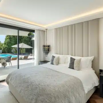 Striking modern villa with stunning sea views in the heart of Nueva Andalucía, Marbella Picture 21