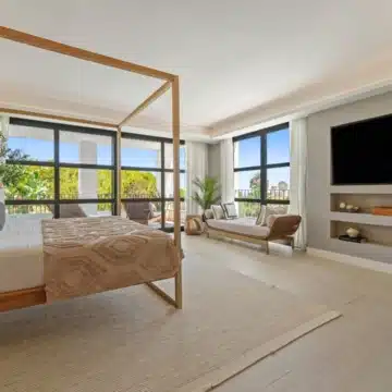 Extraordinary villa with panoramic sea views in the heart of Nueva Andalucía, Marbella Picture 28