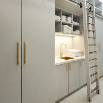 Striking modern villa with stunning sea views in the heart of Nueva Andalucía, Marbella Picture 30