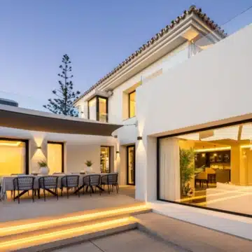 Striking modern villa with stunning sea views in the heart of Nueva Andalucía, Marbella Picture 32