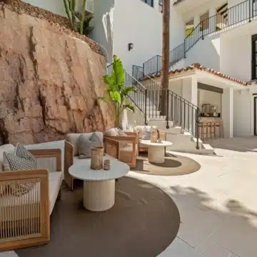 Extraordinary villa with panoramic sea views in the heart of Nueva Andalucía, Marbella Picture 36