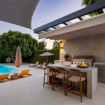 Striking modern villa with stunning sea views in the heart of Nueva Andalucía, Marbella Picture 35