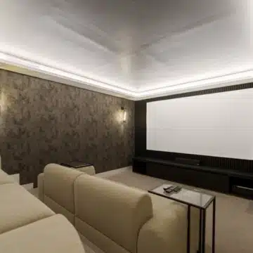 Extraordinary villa with panoramic sea views in the heart of Nueva Andalucía, Marbella Picture 38