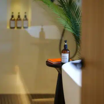 Extraordinary villa with panoramic sea views in the heart of Nueva Andalucía, Marbella Picture 50