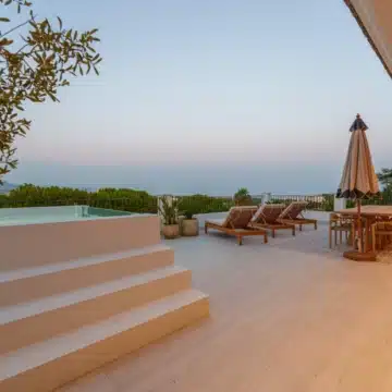 Extraordinary villa with panoramic sea views in the heart of Nueva Andalucía, Marbella Picture 61