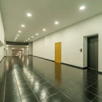 Extraordinary villa with panoramic sea views in the heart of Nueva Andalucía, Marbella Picture 69