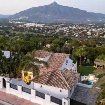 Extraordinary villa with panoramic sea views in the heart of Nueva Andalucía, Marbella Picture 75