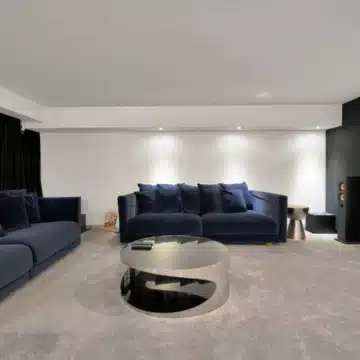 Refurbished 7-bedroom semi-detached villa with breathtaking sea views in Puerto Banus, Marbella Picture 20