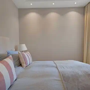 Refurbished 7-bedroom semi-detached villa with breathtaking sea views in Puerto Banus, Marbella Picture 42