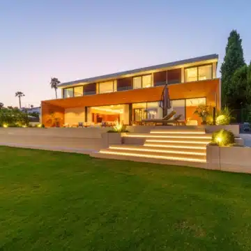 Contemporary 6-bedroom villa in the prestigious Guadalmina Alta, San Pedro de Alcantara Picture 58