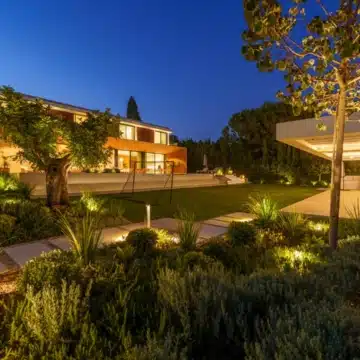 Contemporary 6-bedroom villa in the prestigious Guadalmina Alta, San Pedro de Alcantara Picture 60