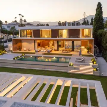 Contemporary 6-bedroom villa in the prestigious Guadalmina Alta, San Pedro de Alcantara Picture 65