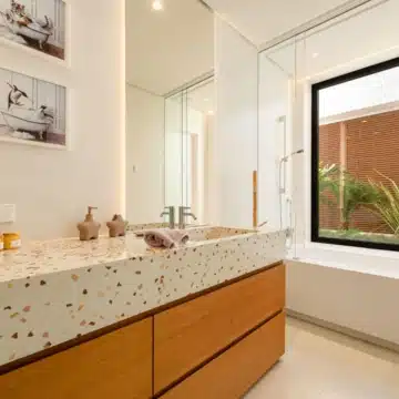 Contemporary 6-bedroom villa in the prestigious Guadalmina Alta, San Pedro de Alcantara Picture 27