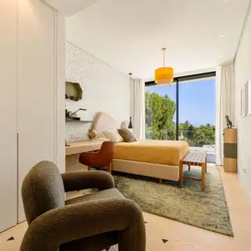 Contemporary 6-bedroom villa in the prestigious Guadalmina Alta, San Pedro de Alcantara Picture 29