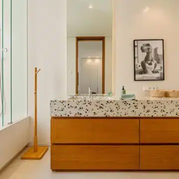 Contemporary 6-bedroom villa in the prestigious Guadalmina Alta, San Pedro de Alcantara Picture 31