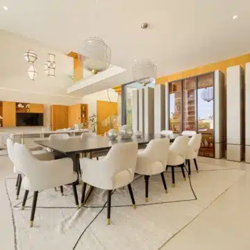 Contemporary 6-bedroom villa in the prestigious Guadalmina Alta, San Pedro de Alcantara Picture 5