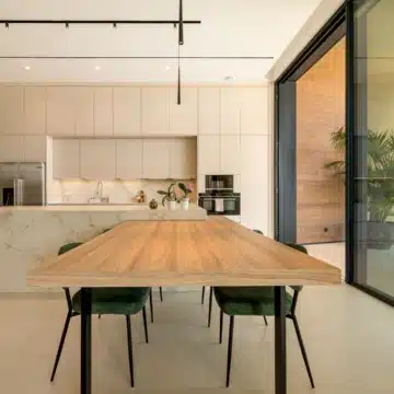 Contemporary 6-bedroom villa in the prestigious Guadalmina Alta, San Pedro de Alcantara Picture 37