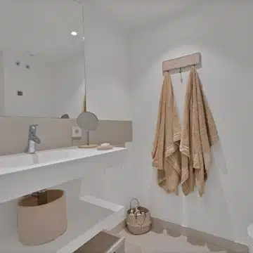 Fully furnished 2-bedroom apartment in the exclusive Higuerón West, Fuengirola Picture 17