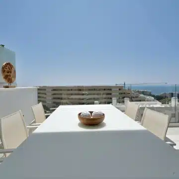 Fully furnished 2-bedroom apartment in the exclusive Higuerón West, Fuengirola Picture 48