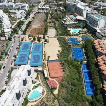 Fully furnished 2-bedroom apartment in the exclusive Higuerón West, Fuengirola Picture 55