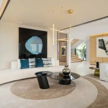 Exceptional contemporary villa located in the prestigious Marbella Hill Club Picture 14