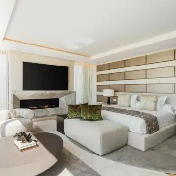 Exceptional contemporary villa located in the prestigious Marbella Hill Club Picture 15